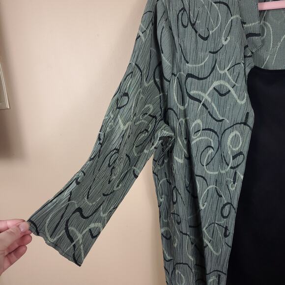 Dress Barn Green Print Button-Up Layered Blouse Size 22/24 - Picture 5 of 10